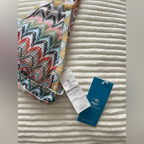 NWT CUPSHE Chevron V-Neck Triangle Top & O-Ring Hipster Bikini Set - Picture 4 of 8